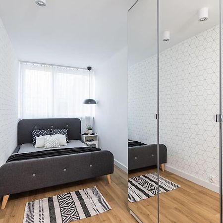 Superapart Jana Pawla Ii, Apt 302 Cozy Urban Retreat, Perfect For Couples Warschau Exterior foto